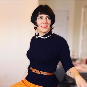 Meet your Posher, Dee